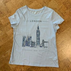 Great condition Gap T-shirt